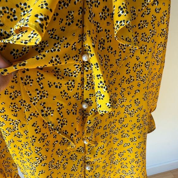 KARL LAGERFELD PARIS YELLOW PATTERN RUFFLE PEARL BUTTON 3/4 SLEEVE BLOUSE SMALL - Picture 7 of 9